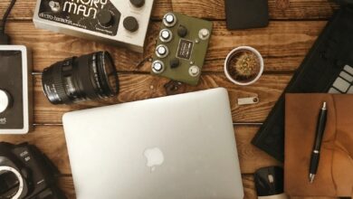 Photo Camera, Laptop