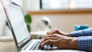 Photo Image: Laptop screen Nouns: Saas, Landing page