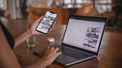 Photo Laptop and phone