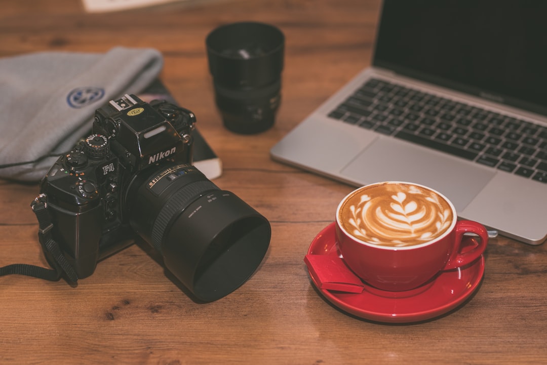 Photo Laptop and coffee